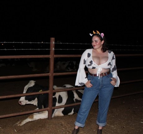 Alida Roos アート女優 写真