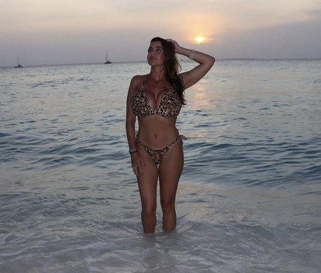 Omnimundi かわいいモデル アーカイブ