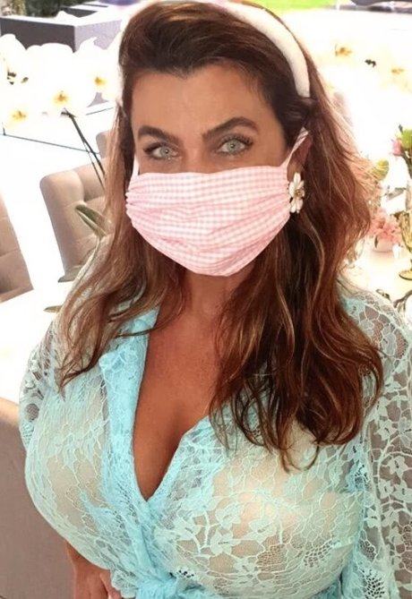 フィンドムオンリーファンズ 美しい裸 ギャラリー