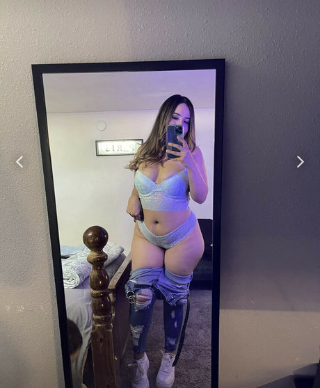 Carol Diana Robles エロティック女優 写真