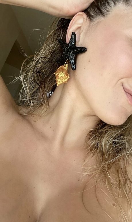 エボニートランスオンリーファンズ セクシー 写真