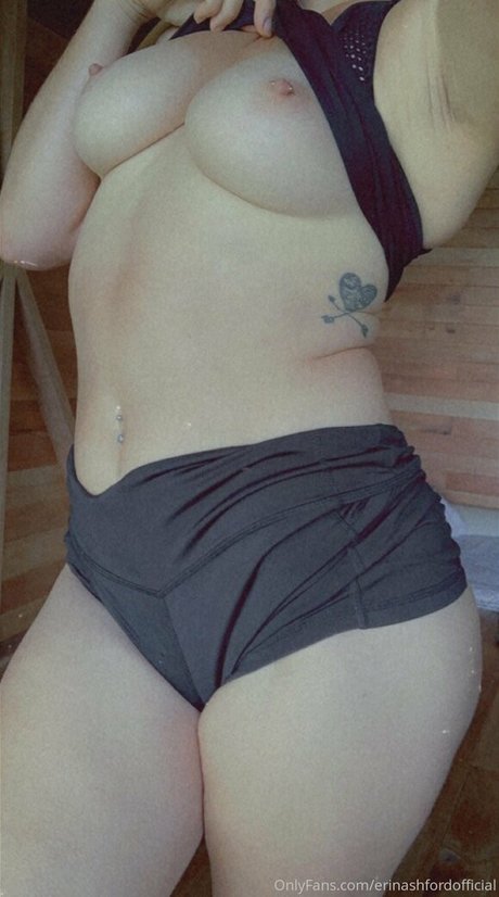 erinashfordofficial HDスター 写真