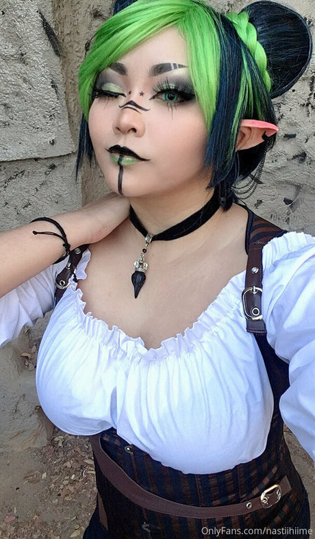 nastiihiime 可愛いモデル 写真