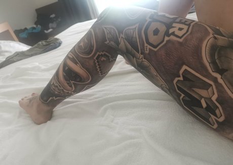 客室乗務員 OnlyFans トップ 写真