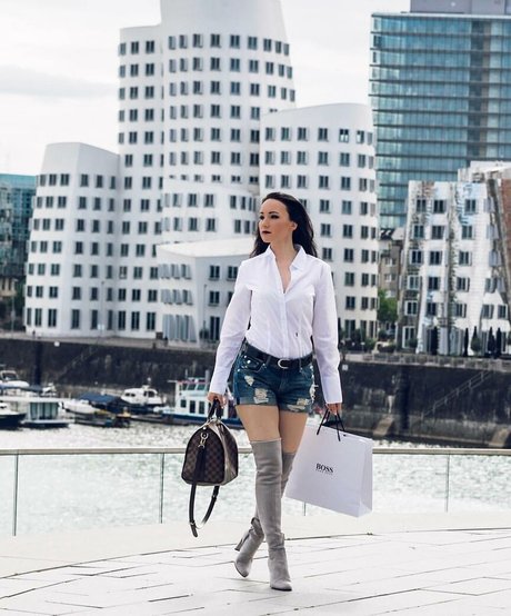 Miss Vanessa Pur 最高のポルノスター 写真