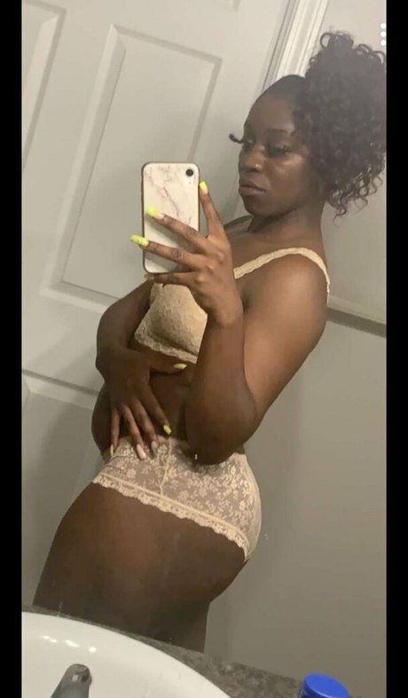 69フェラチオOnlyFans 美しい裸 写真