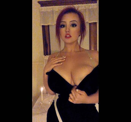 Alexis Marie アートスター 写真