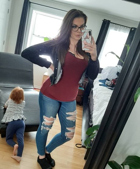 OnlyFansの無料動画 セクシーヌード 画像