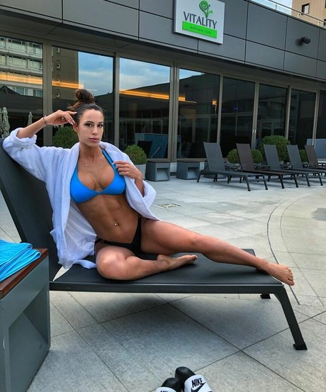 Vivien Hupczik ヌード女優 画像