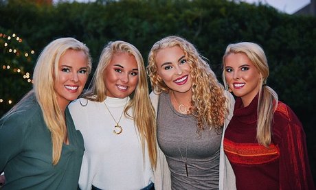 母娘オンリーファン 裸 ギャラリー