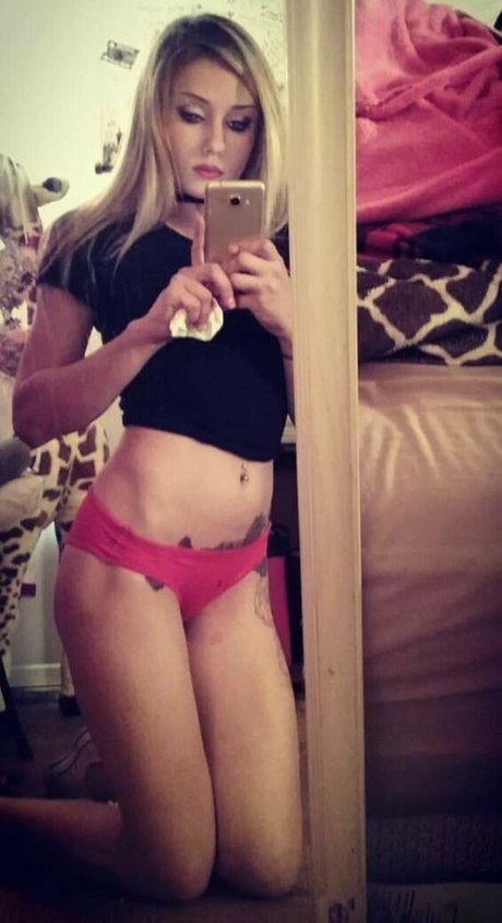 黒檀のシャワー OnlyFans セクシー 写真