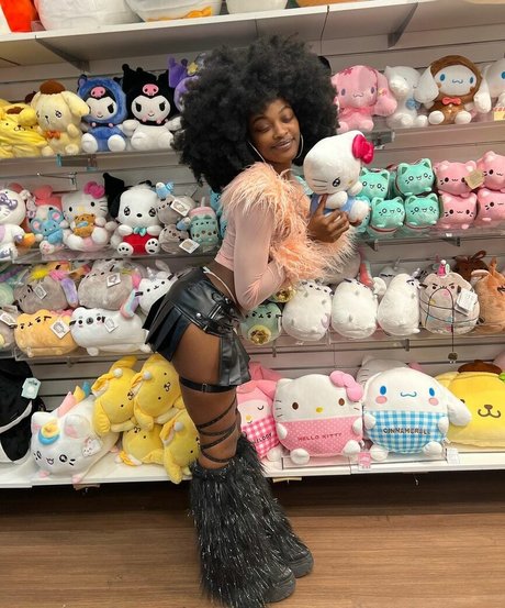 Kalenbree ポルノスター セクシー 写真