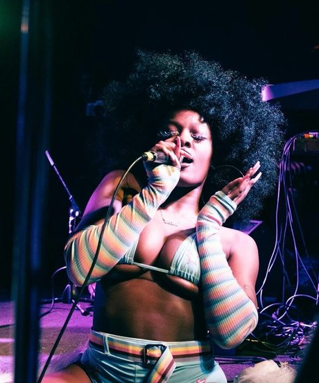 Kalenbree 美しいモデル 画像