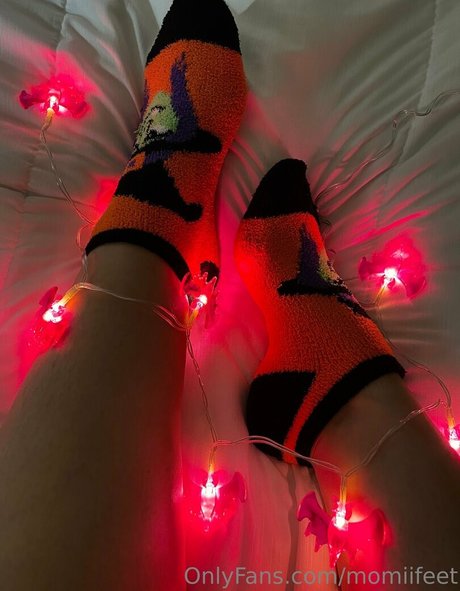 momiifeet 裸のスター 画像