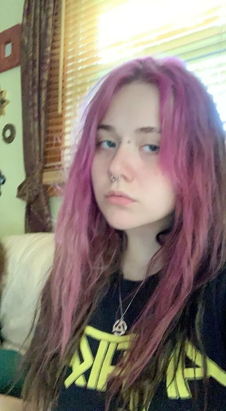 黒檀の小人OnlyFans ポルノグラフィック 画像