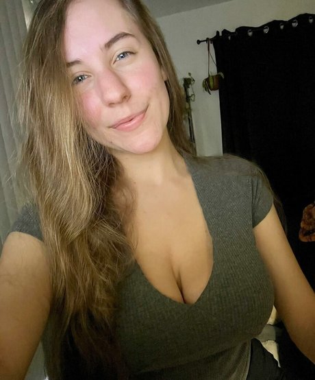 Casey The Gamer エロティックなスター 写真