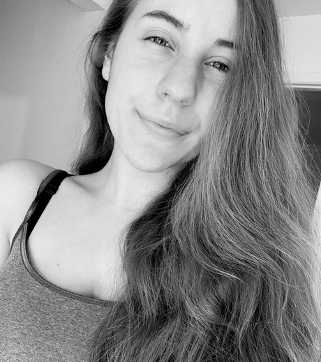 Casey The Gamer ヌードスター ギャラリー