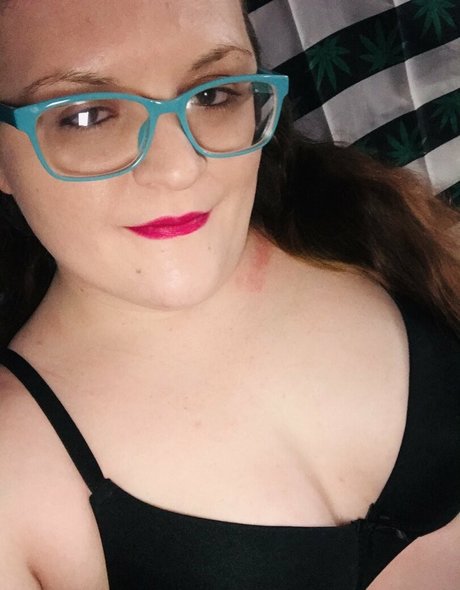 hippystoner93vip ポルノモデル 写真