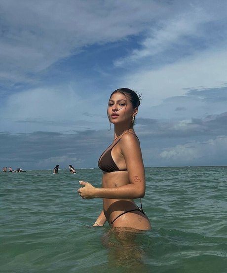 Malu Camargo かわいいモデル 写真