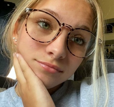 Isabella DuCharme ホット女優 写真