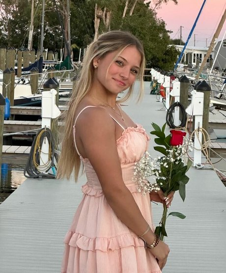 Isabella DuCharme 独占ポルノスター 写真