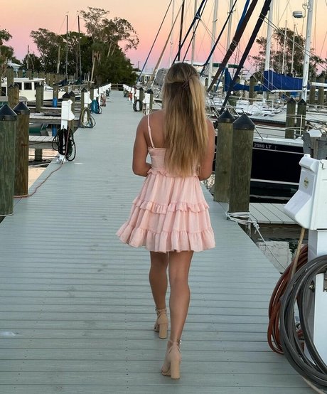 Isabella DuCharme 裸のスター 写真