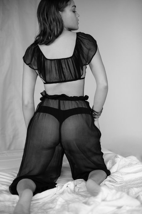 Laney DeGrasse セックスモデル 写真