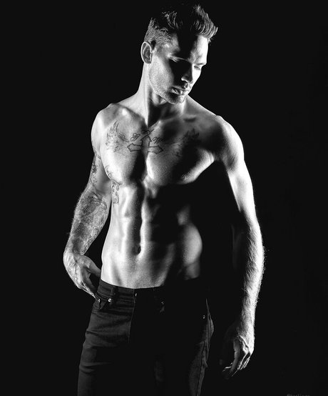 keelingz 裸の女優 画像