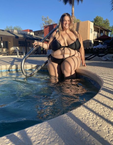 brittneyblisss エロティックモデル 画像