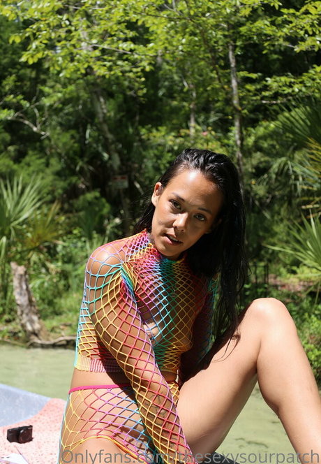 madamemeiko ポルノスター ヌード アーカイブ