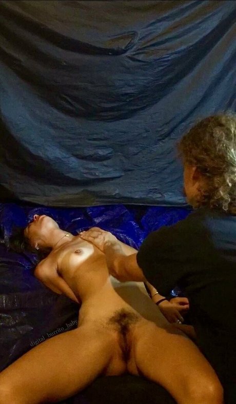 バイセクシャルカップルのOnlyFans パーフェクト 写真