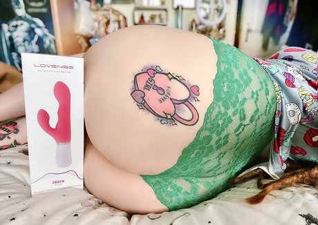 シーメールランジェリーOnlyFans ホット裸 写真