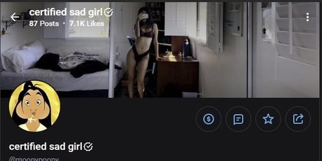 moopypoopy セクシーなスター 写真