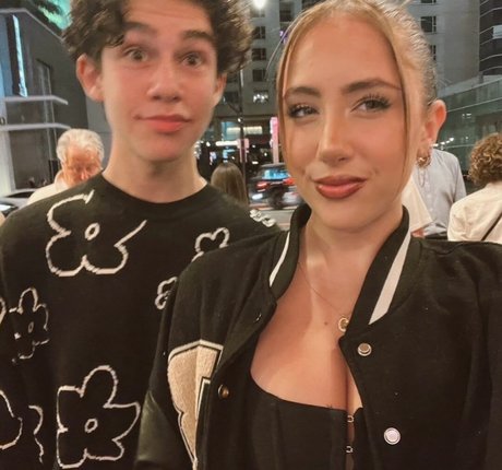 曲線美のアナルOnlyFans パーフェクト 写真