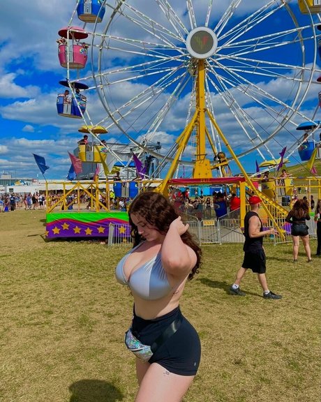 lmj037 ヌードのポルノスター 画像