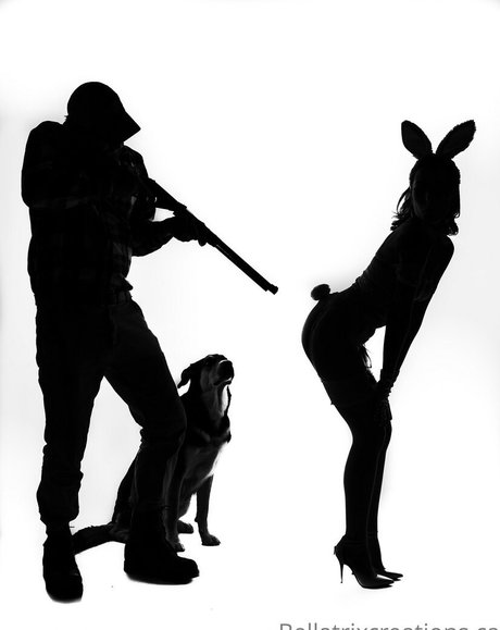 大きな黒い猫OnlyFans ホットヌード 写真