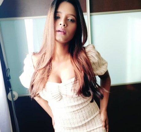 Resha Antony ヌード女優 ギャラリー