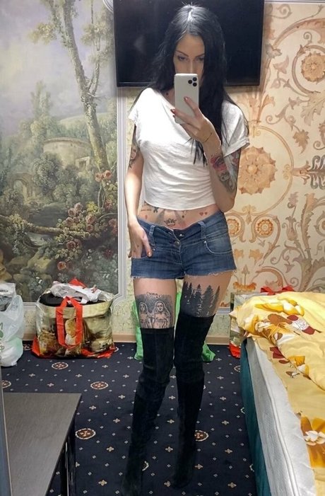 angelica dynamite ホットなスター 画像