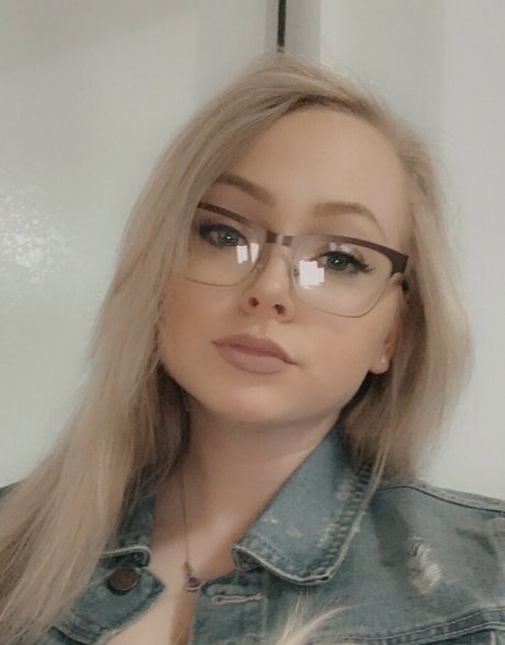 sopiamia 美しいポルノスター 画像