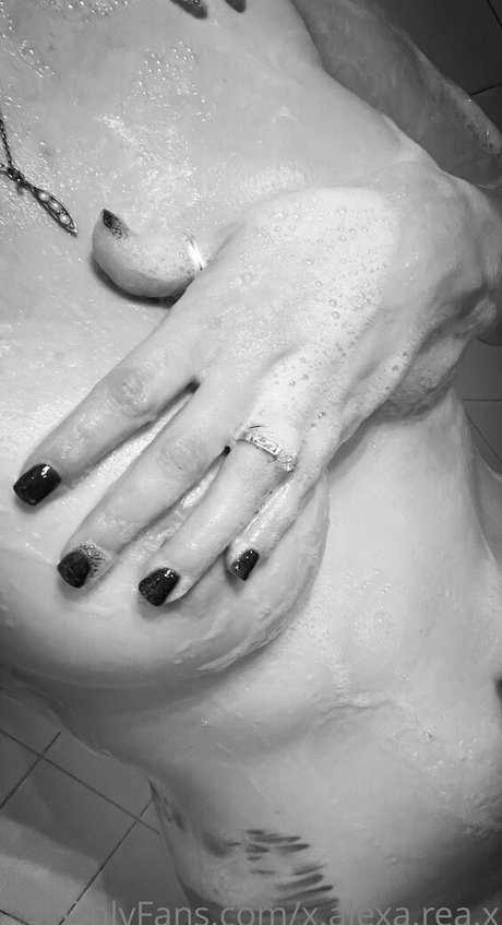 x alexa rea x 無料女優 ギャラリー