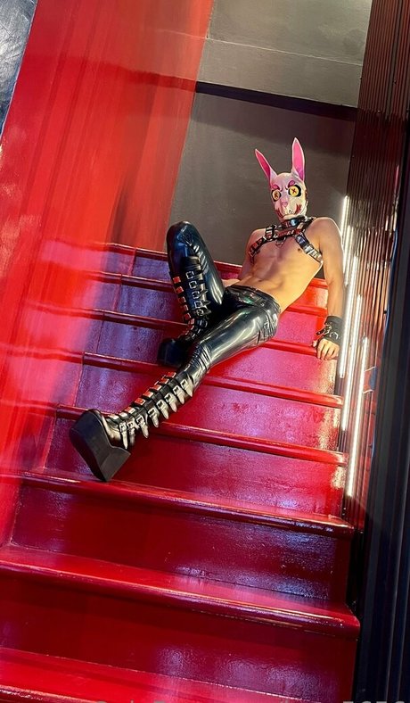 kmp5656 アダルトモデル 写真