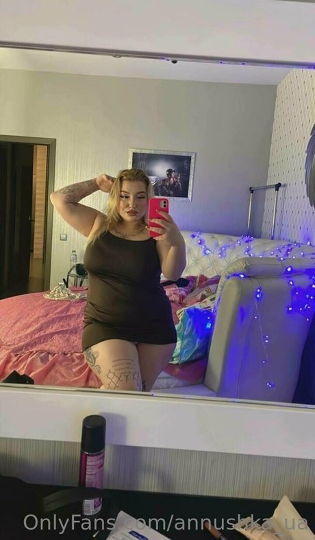 annushka ua ホット女優 写真