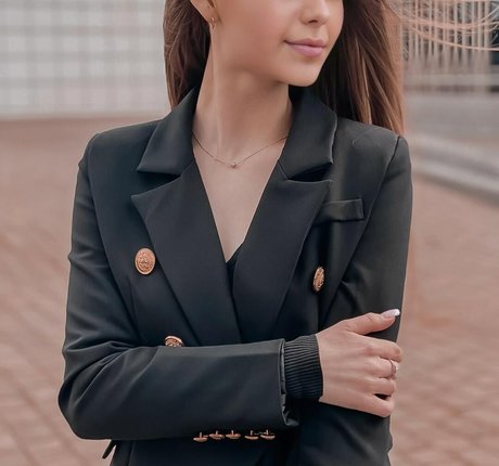 ImSarahisizzu ヌード女優 写真