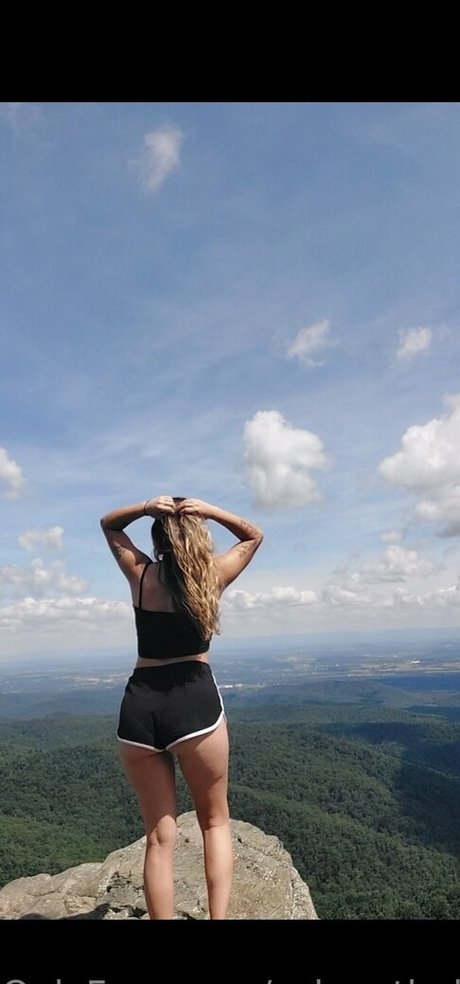 selenathalatina 美しいモデル 画像