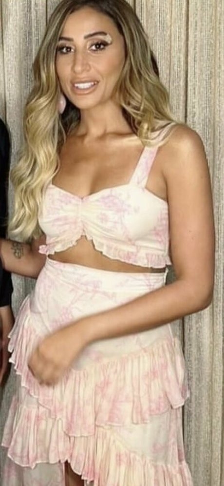 Dina El Sherbiny ヌードモデル アーカイブ