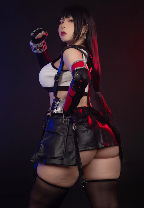 Uy Uy ヌードスター ギャラリー