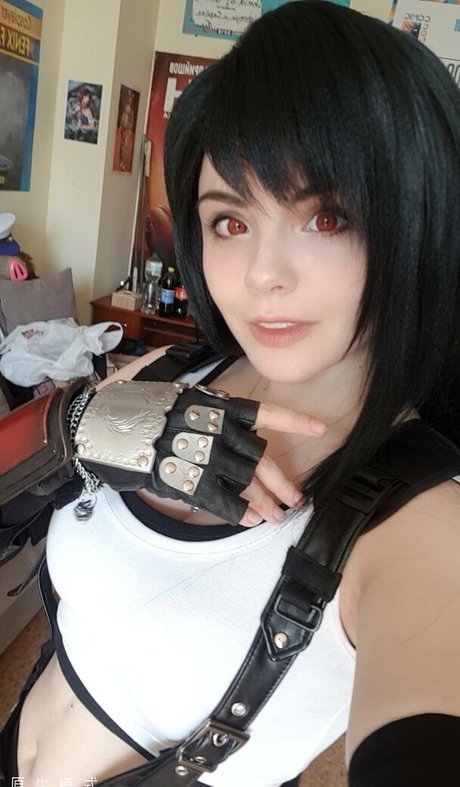 Fenix Fatalist ヌード女優 写真