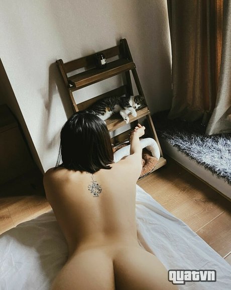 Hilovenano 裸のモデル 写真