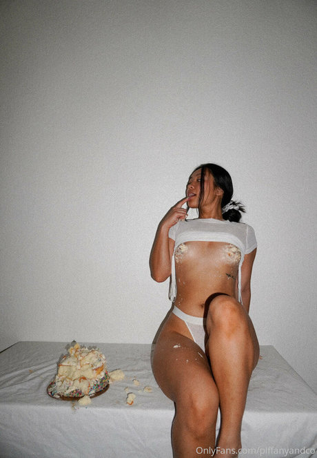 ティーンヌードOnlyFans 美しい裸 ギャラリー