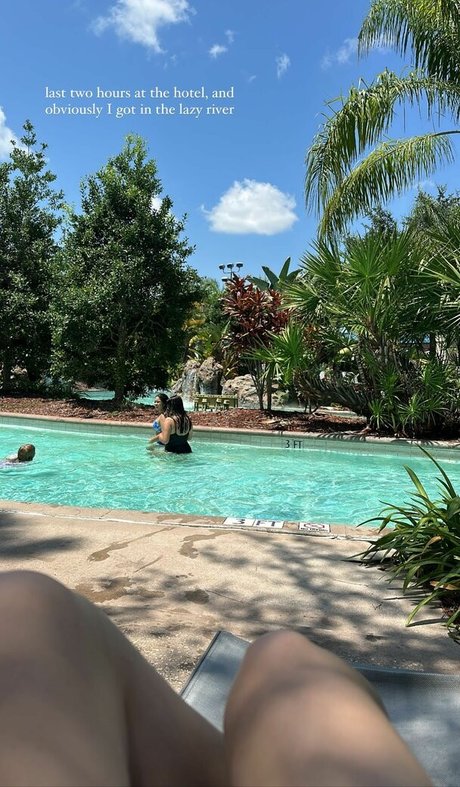 Brett Cooper 美しいスター 写真